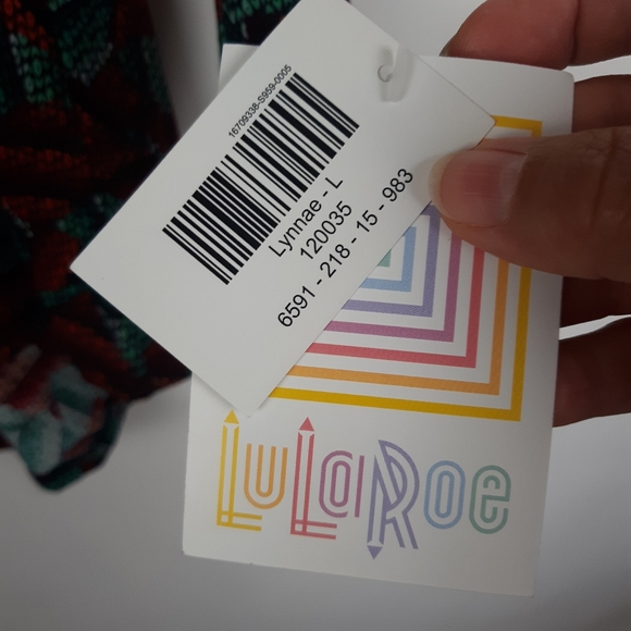 NWT LuLaRoe Size L Beautiful! - Picture 3 of 6